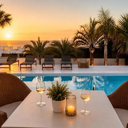 Claus - Private Pool Oasis In Apartment *